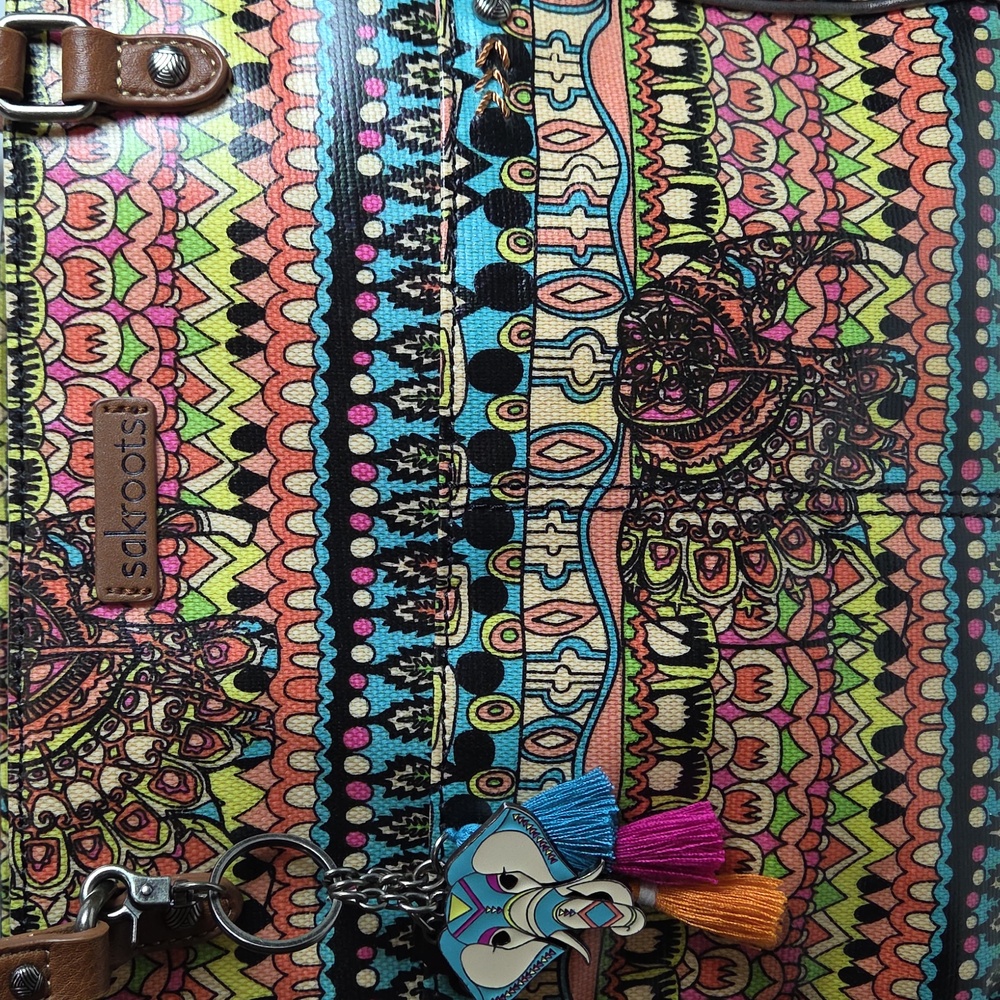 Sakroots Colorful Patterned Elephant Tote Bag with Matching Wallet - Picture 3 of 14
